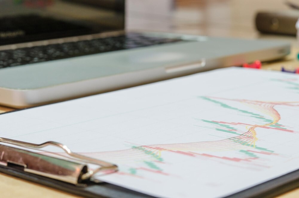 Kredytowe oszustwo: Zorganizowana grupa wyłudziła 15 milionów złotych od zadłużonych klientów